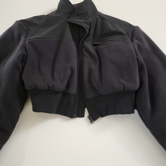 ALO Yoga Polar Fleece Cropped Wintry Mix Jacket - Picture 6 of 13